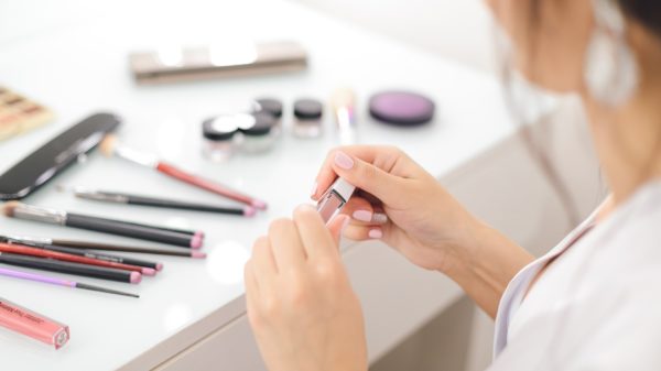 lipstick 4743984 1920