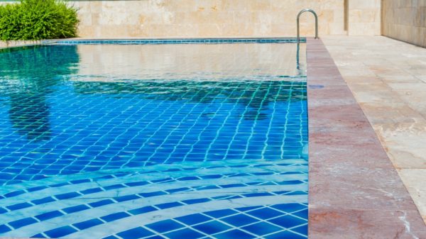 pool 1587786 1920