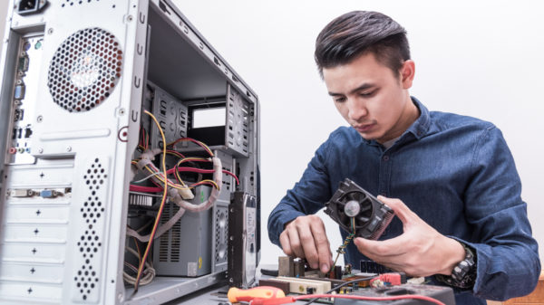 computer repair technicians