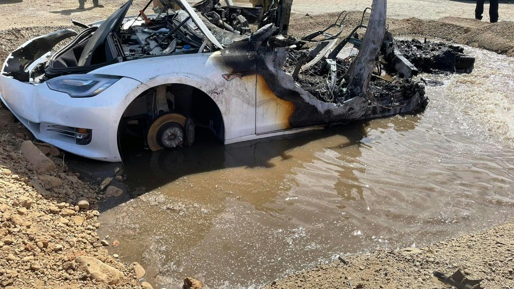 US firefighters adapt to 'new hazards' in electric car fires - AFR | Online Free Press release news distribution - Vimarsana News