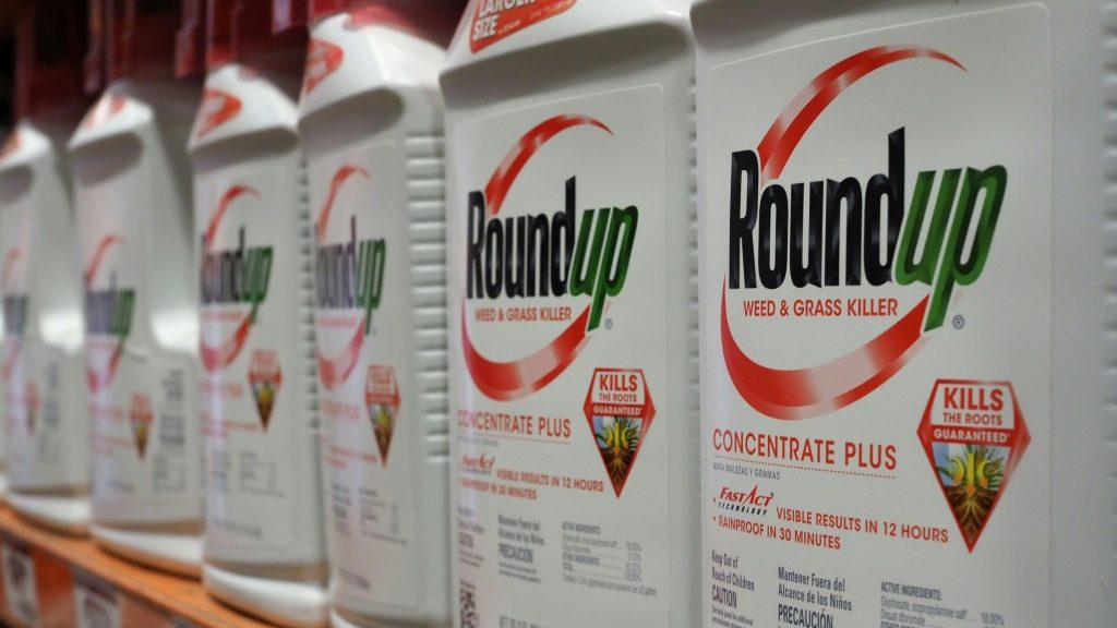 US Supreme Court rejects Bayer's bid to block Roundup's weed killer lawsuits - Business and Tech News - Report by AFR | Online Free Press release news distribution - Vimarsana News