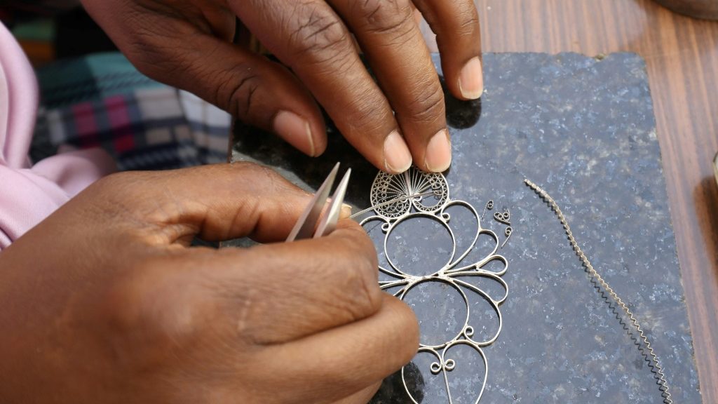 Libya's traditional jewelry hangs from a silver thread | Online Free Press release news distribution - Vimarsana News