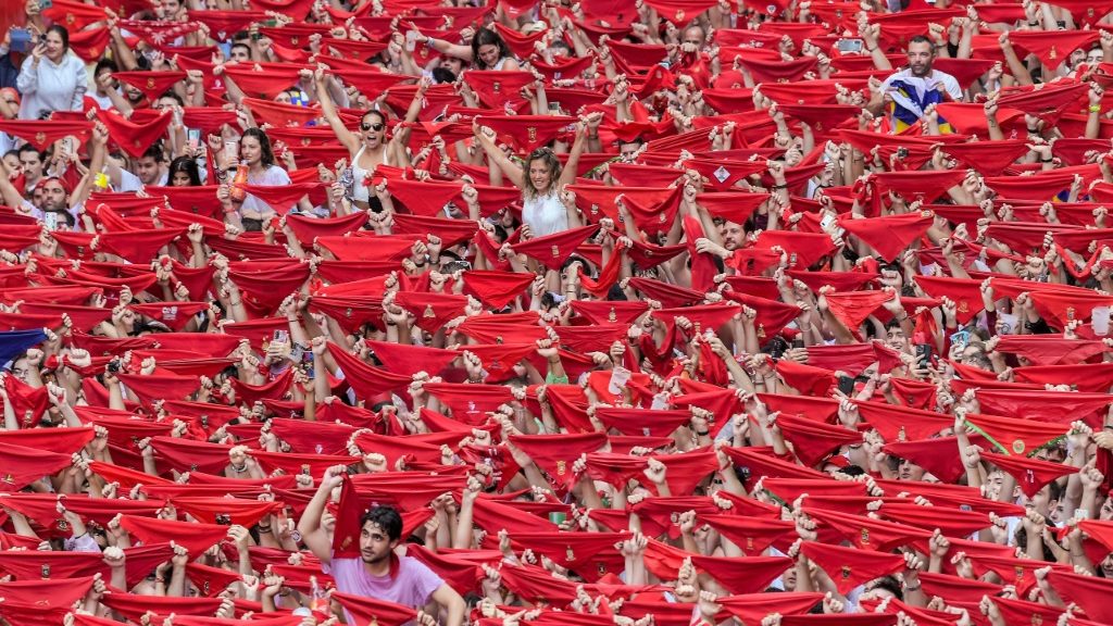 Live! Spain's bull-running fiesta returns after pandemic hiatus - Health and Lifestyle News - Report by AFR | Online Free Press release news distribution - Vimarsana News