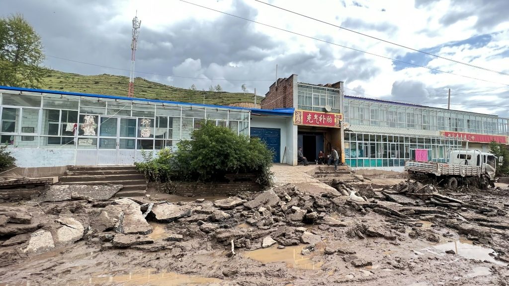 16 dead, many missing in floods in northwest China - Vimarsana News