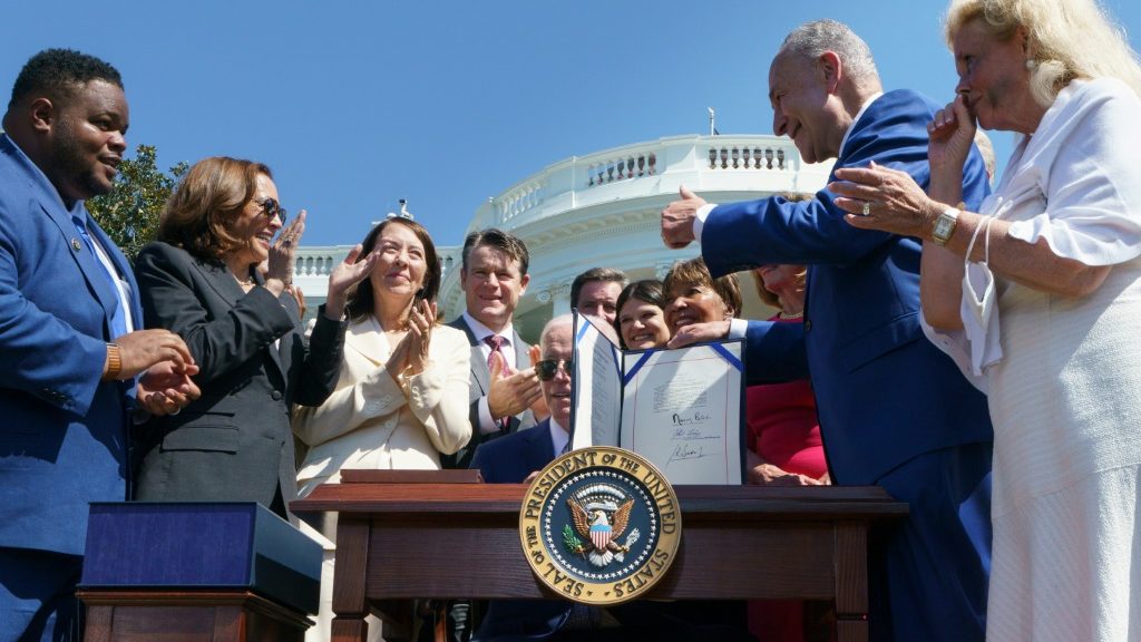 Biden signs key semiconductor investment bill to take on China - AFR | Online Free Press release news distribution - Vimarsana News