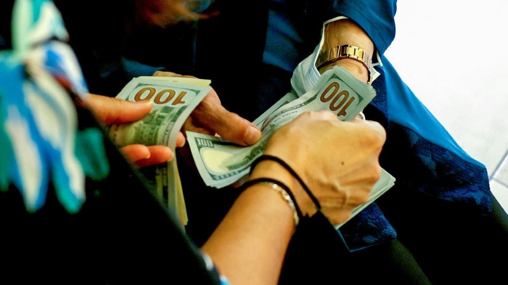 Money transfer firms replace banks in crisis-hit Lebanon - AFR | Online Free Press release news distribution - Vimarsana News