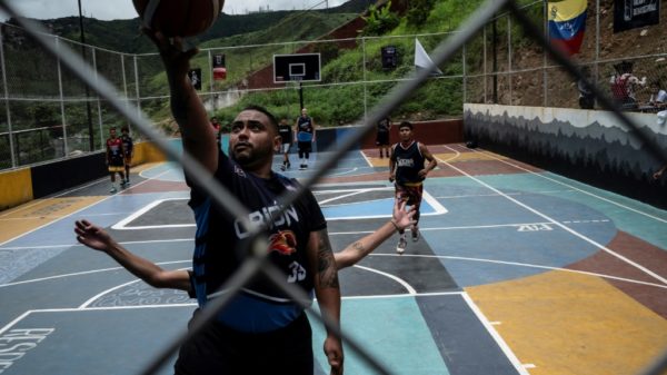 Refereeing basketball to escape violence in Venezuela