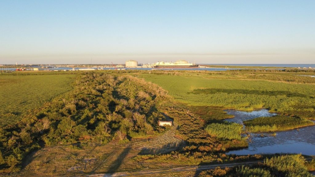 Along US Gulf Coast, huge gas plants jostle for space - Science-Environment News - Report by AFR | Online Free Press release news distribution - Vimarsana News