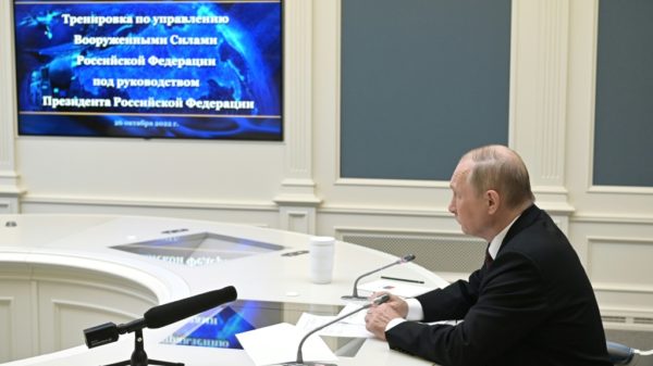 Putin oversees nuclear response drills
