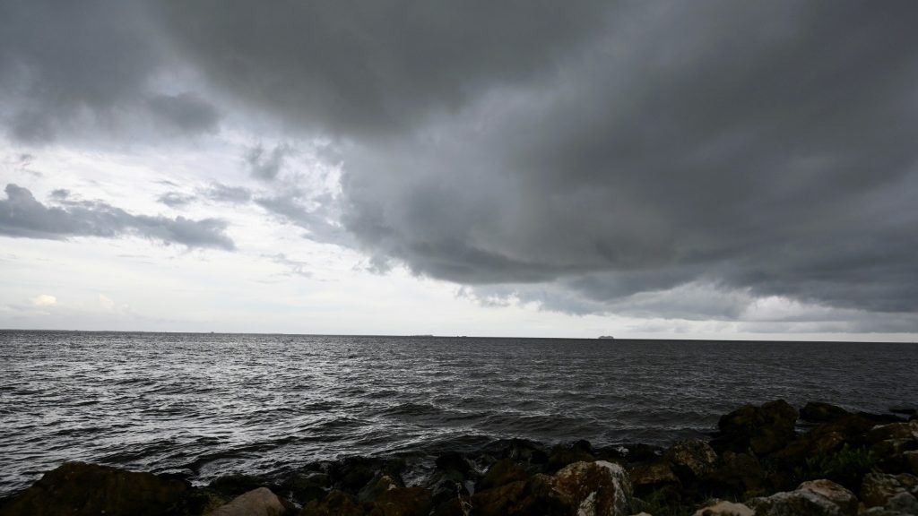 Hurricane Lisa menaces Central America - Science-Environment News - Report by AFR | Online Free Press release news distribution - Vimarsana News