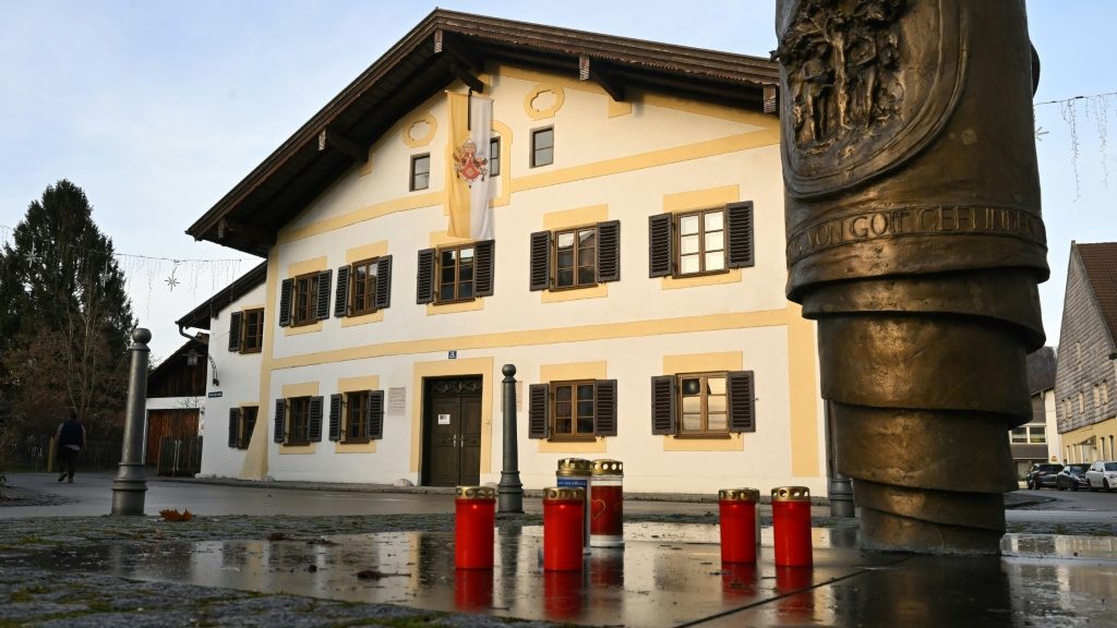 Benedict's German home town in mourning | Online Free Press release news distribution - Vimarsana News