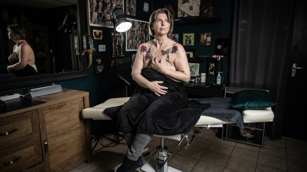 Free tattoos give hope for Dutch breast cancer survivors - International News News - Report by AFR | Online Free Press release news distribution - Vimarsana News