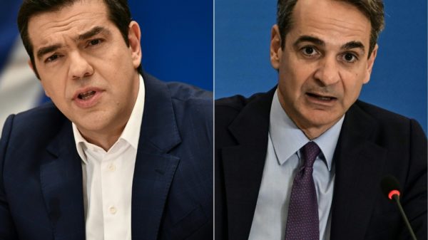 Greek opposition calls for no confidence vote over wiretaps