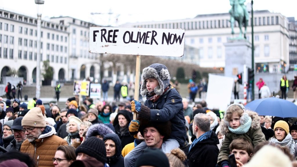 Protesters demand Iran free jailed Belgian aid worker - Vimarsana News