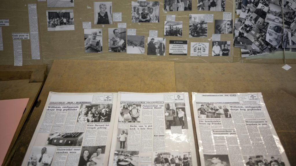 S.African journalist, 90, delivers news in the desert - Africa News - Report by AFR | Online Free Press release news distribution - Vimarsana News