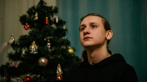 For young Ukrainians life goes on despite the pain