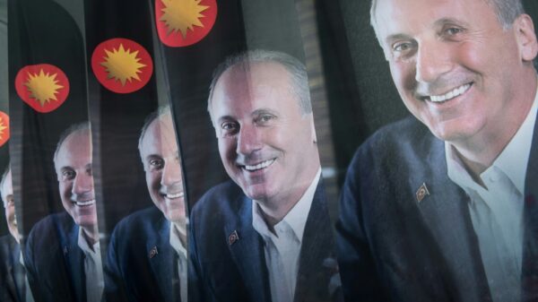 Combative spoiler enters Turkeys election campaign