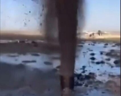 Kuwait desert oil spill sparks state of emergency company