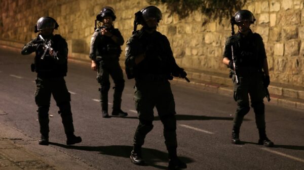 Clashes as Israeli police enter Jerusalems Al Aqsa mosque