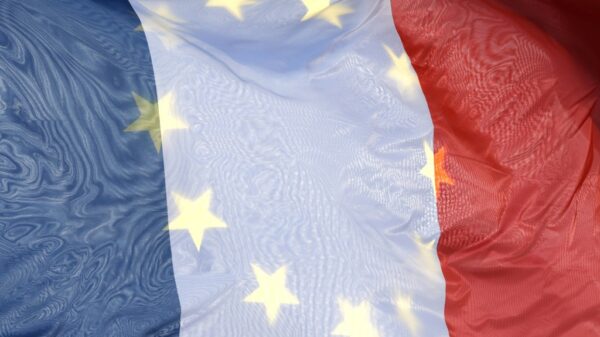 French MPs vote to require town halls to fly EU
