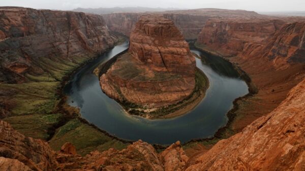 US states reach agreement to save dwindling Colorado River