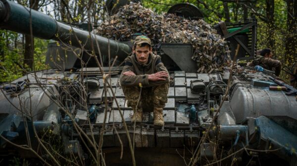 Ukraine tank crew ready for spring offensive