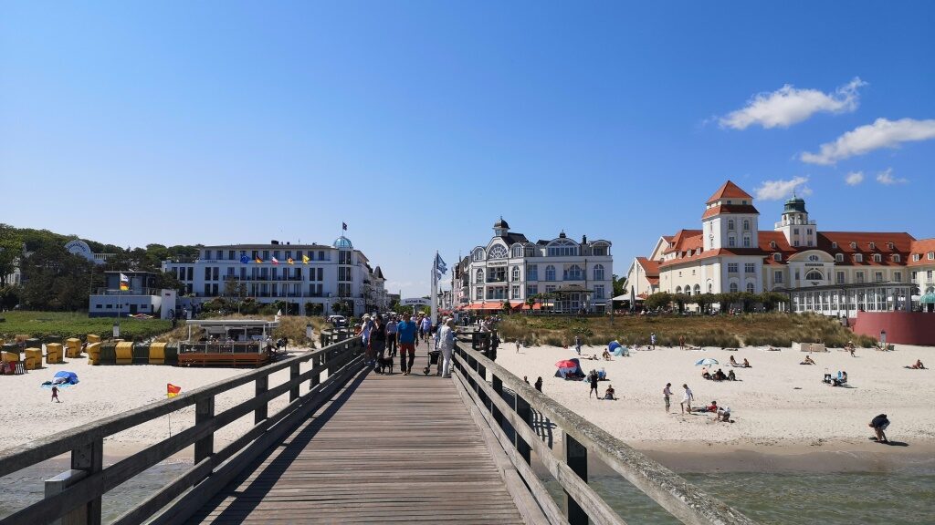 Storm at Baltic beauty spot over Germany's gas plans - European Edition News - Report by AFR | Online Free Press release news distribution - Vimarsana News